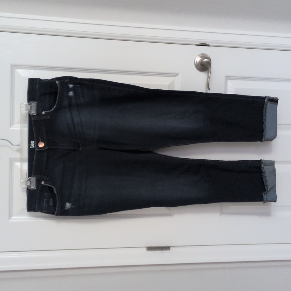 Lee Riders Cuffed Cropped Jeans - 16M